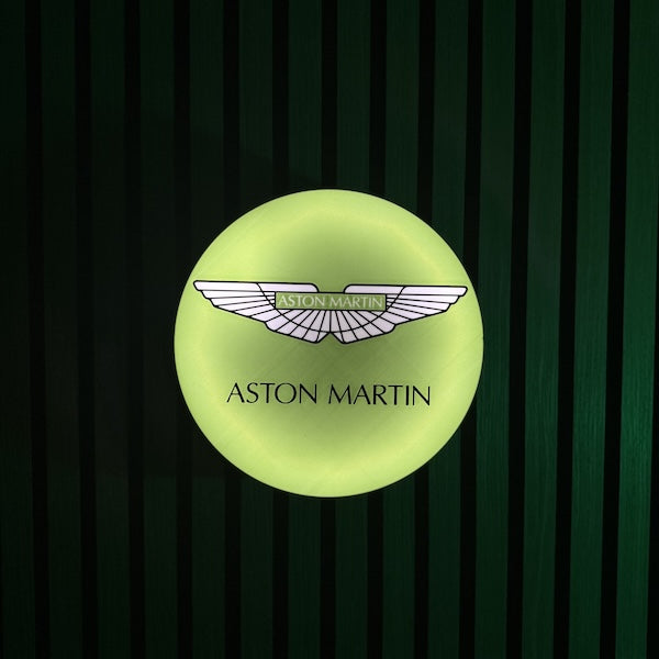 Aston Martin LED-Leuchte - LEDaura personalisierte LED-Leuchte
