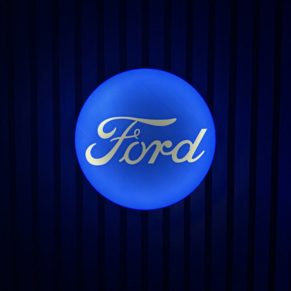 Ford LED-Leuchte - LEDaura personalisierte LED-Leuchte