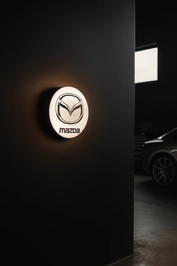 Mazda LED-Leuchte - LEDaura personalisierte LED-Leuchte