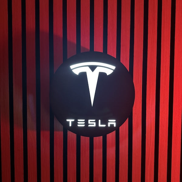 Tesla LED-Leuchte II - LEDaura personalisierte LED-Leuchte